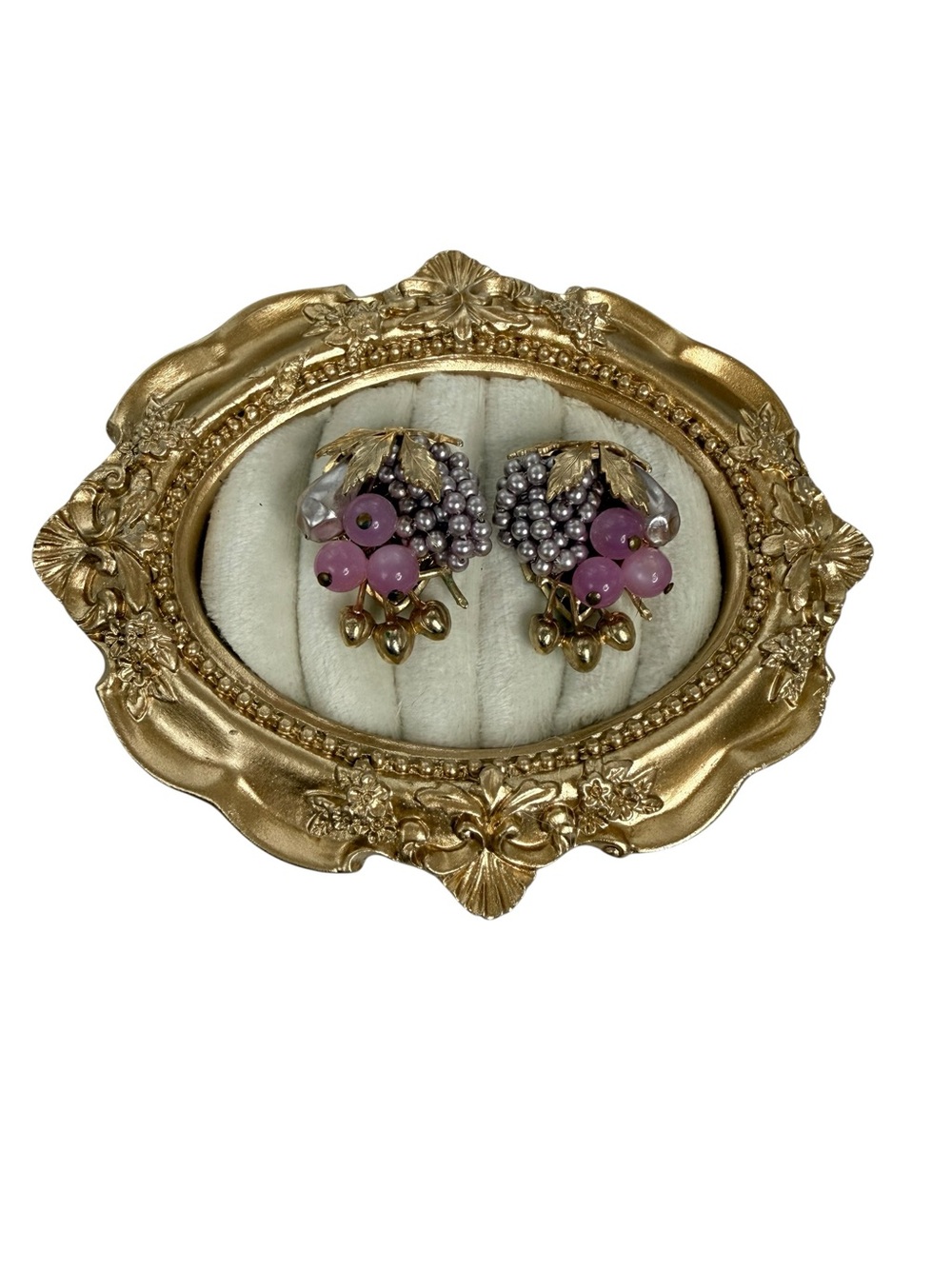 Grape cluster screw back vintage earrings gold Tone Pink purple Cluster